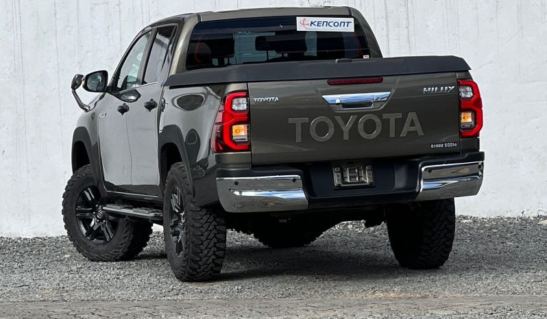 
								Toyota Hilux full									
