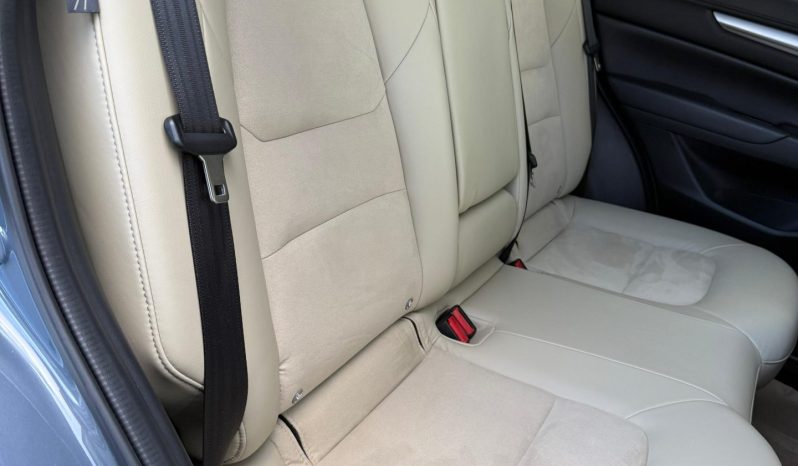 
								Mazda CX-5 full									