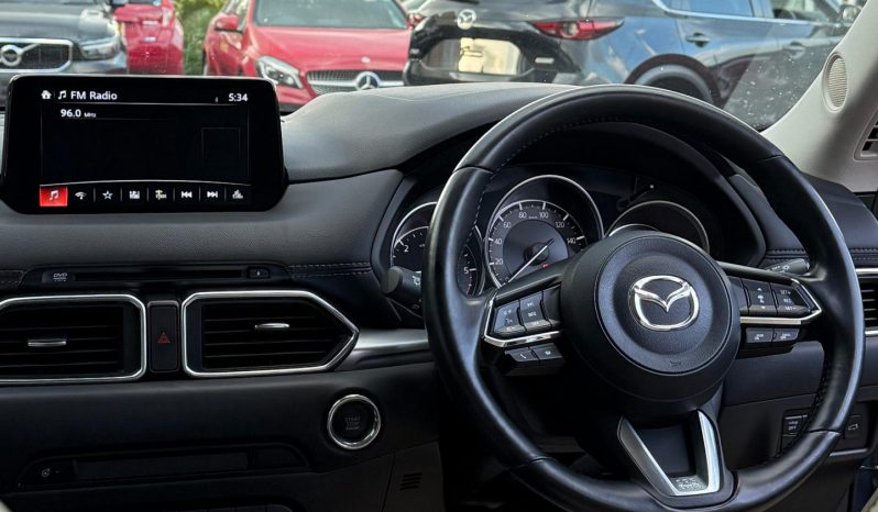 
								Mazda CX-5 full									