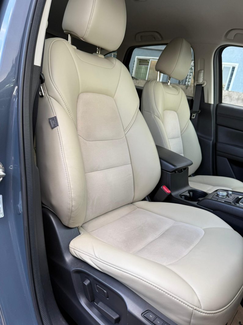 
								Mazda CX-5 full									