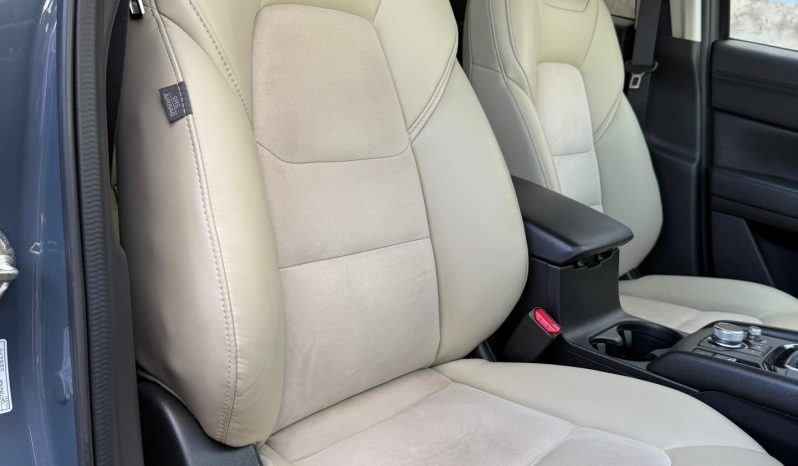 
								Mazda CX-5 full									