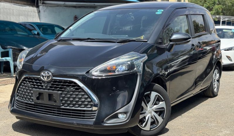 
								Toyota Sienta full									