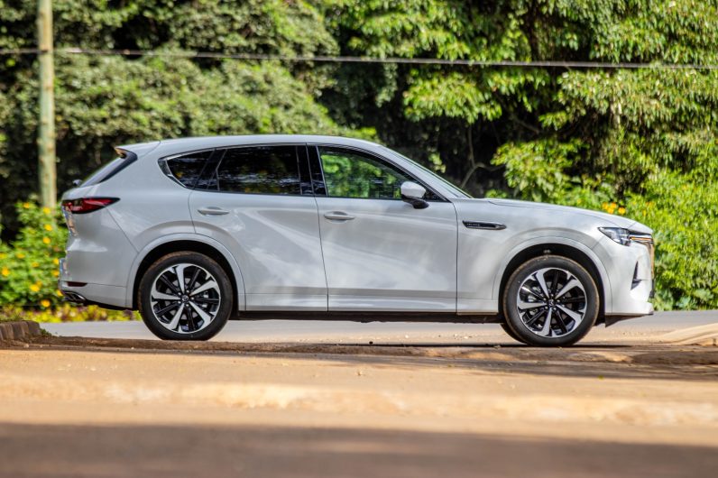 
								Mazda CX-60 full									