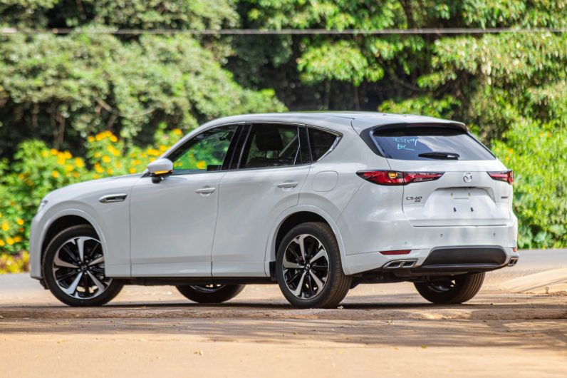 
								Mazda CX-60 full									