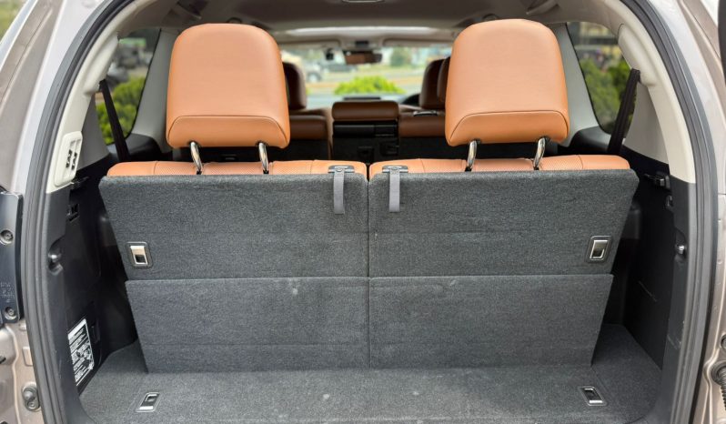 
								Toyota Land Cruiser Prado TXL full									