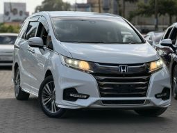 Honda Odyssey Absolute