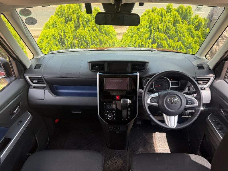 
								Toyota Roomy full									
