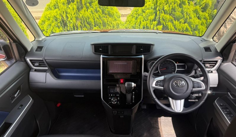 
								Toyota Roomy full									