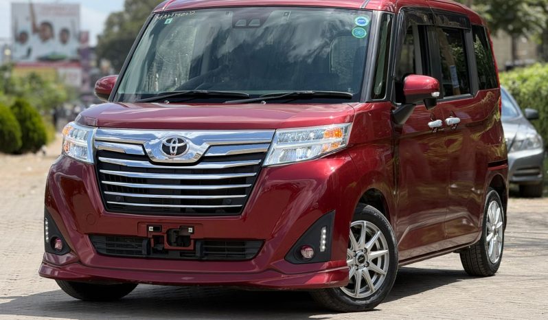 
								Toyota Roomy full									
