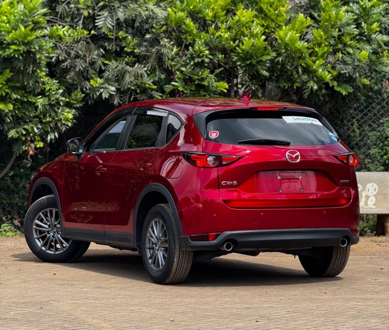 
								Mazda CX-5 full									