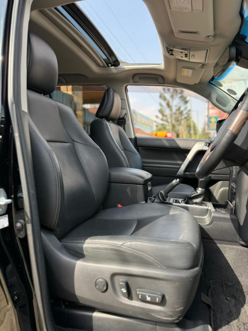 
								Toyota Landcruiser Prado TXL full									