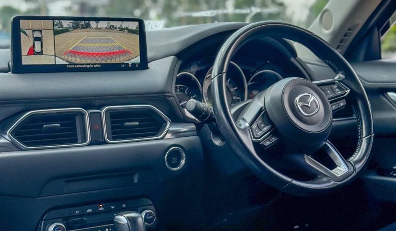 
								Mazda CX-5 full									