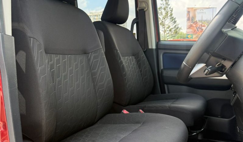 
								Toyota Roomy full									