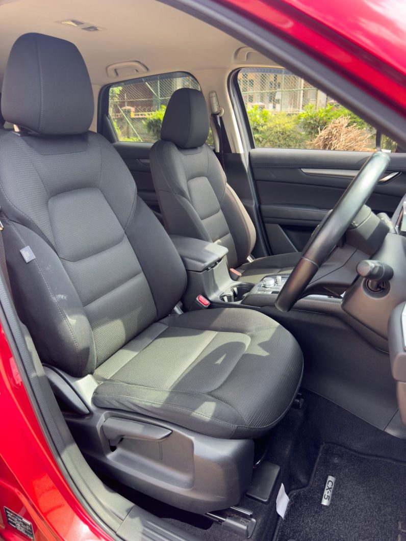 
								Mazda CX-5 full									