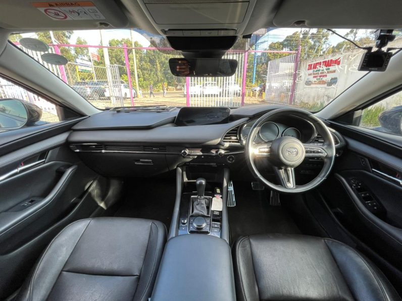 
								Mazda 3 full									