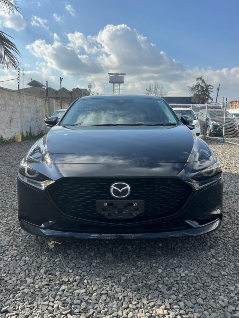 
								Mazda 3 full									