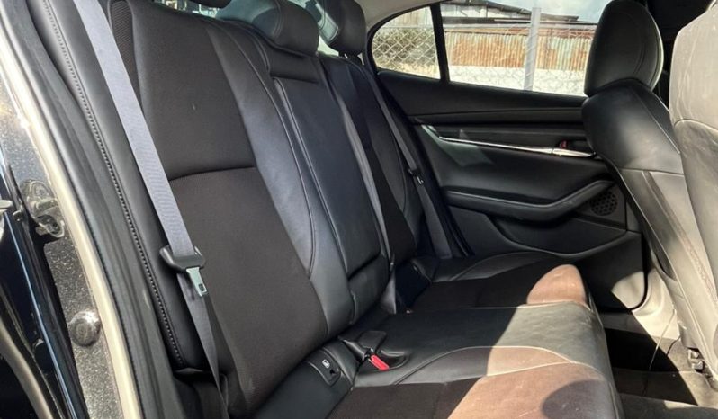 
								Mazda 3 full									