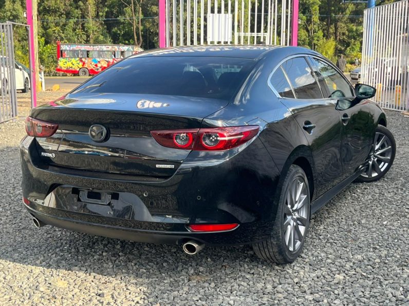 
								Mazda 3 full									