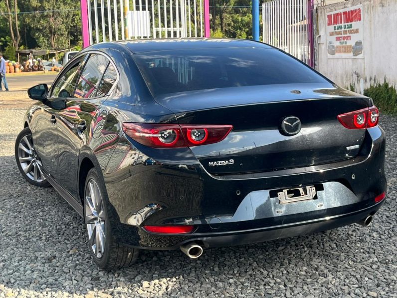 
								Mazda 3 full									