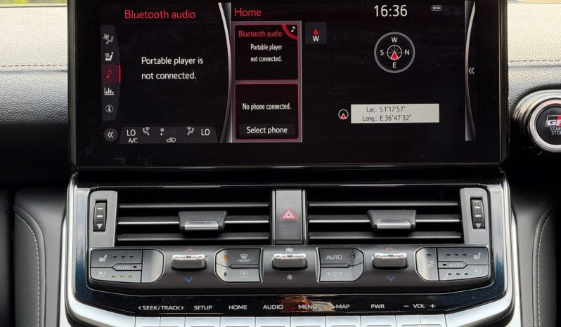 
								Toyota Land Cruiser300 Gr Sport full									
