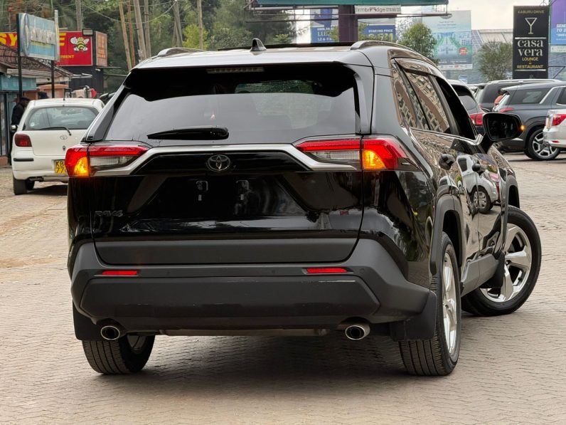 
								Toyota Rav4 full									