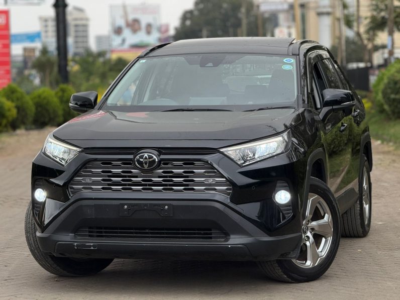
								Toyota Rav4 full									