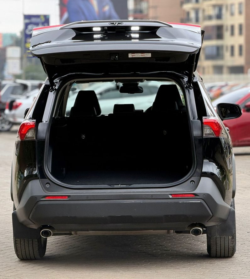 
								Toyota Rav4 full									