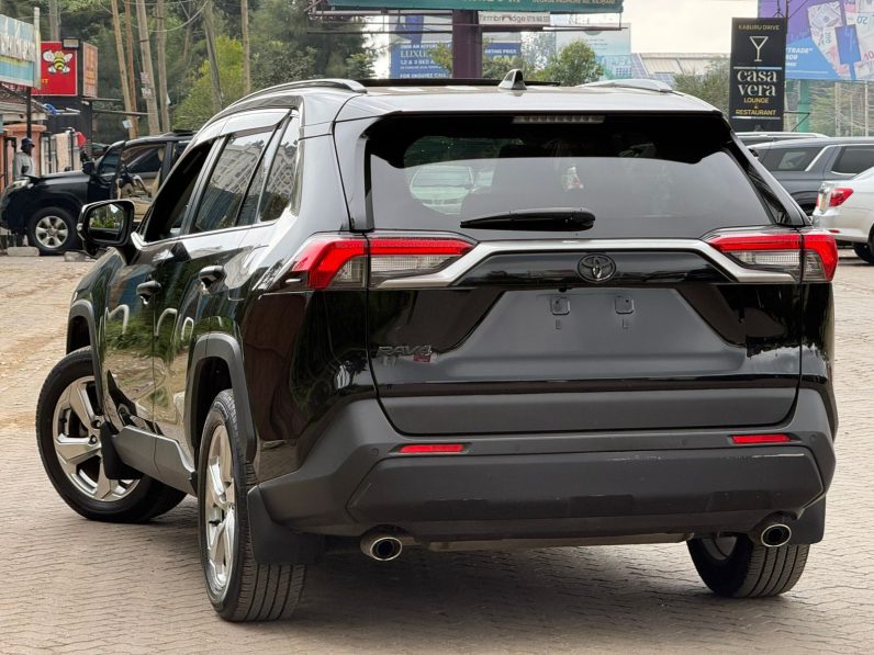 
								Toyota Rav4 full									