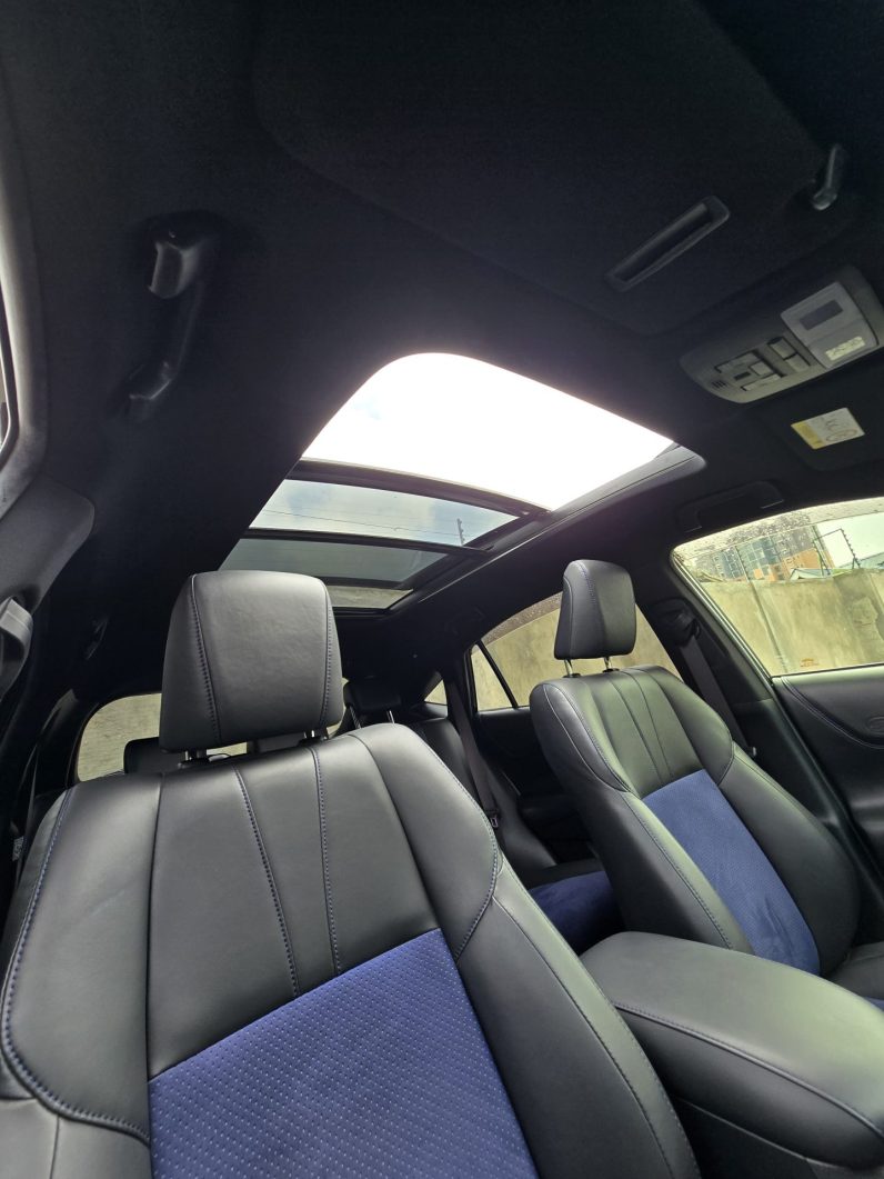 
								Toyota Harrier full									