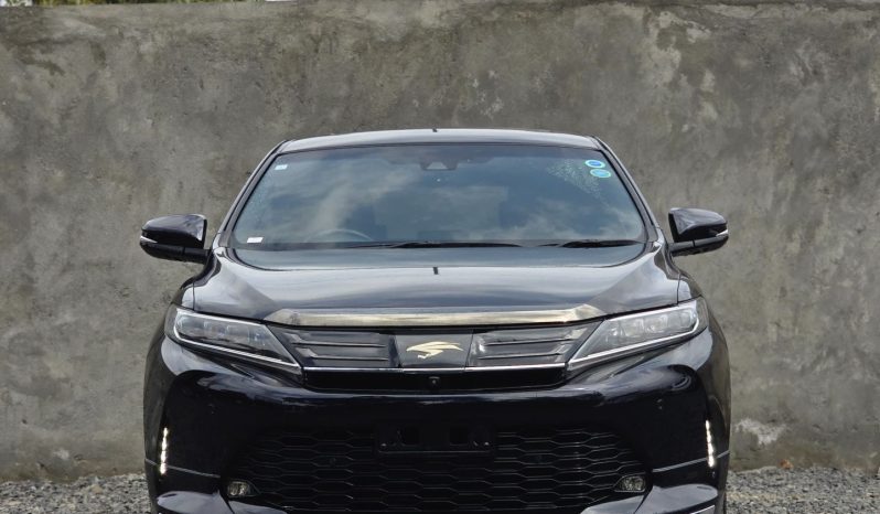 
								Toyota Harrier full									