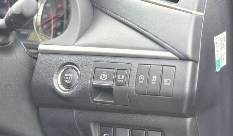 
								Toyota Harrier full									