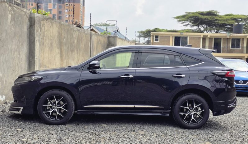
								Toyota Harrier full									