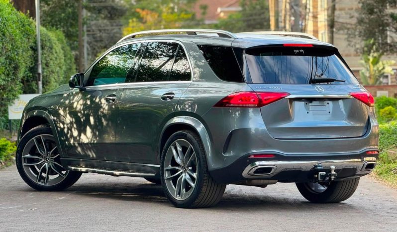 
								Mercedes Benz GLE 300D full									