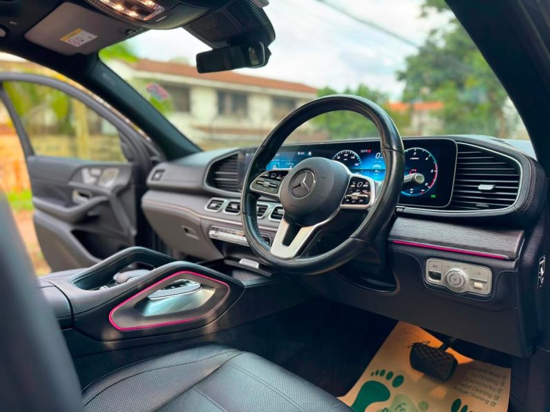 
								Mercedes Benz GLE 300D full									