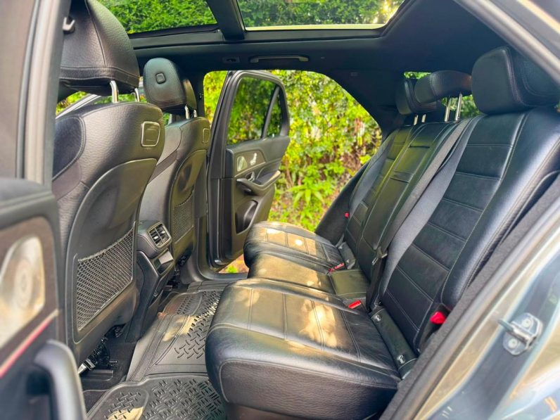 
								Mercedes Benz GLE 300D full									