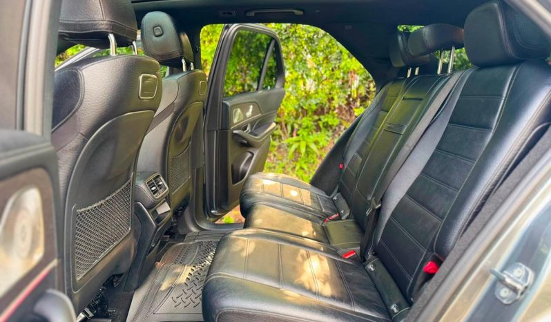 
								Mercedes Benz GLE 300D full									