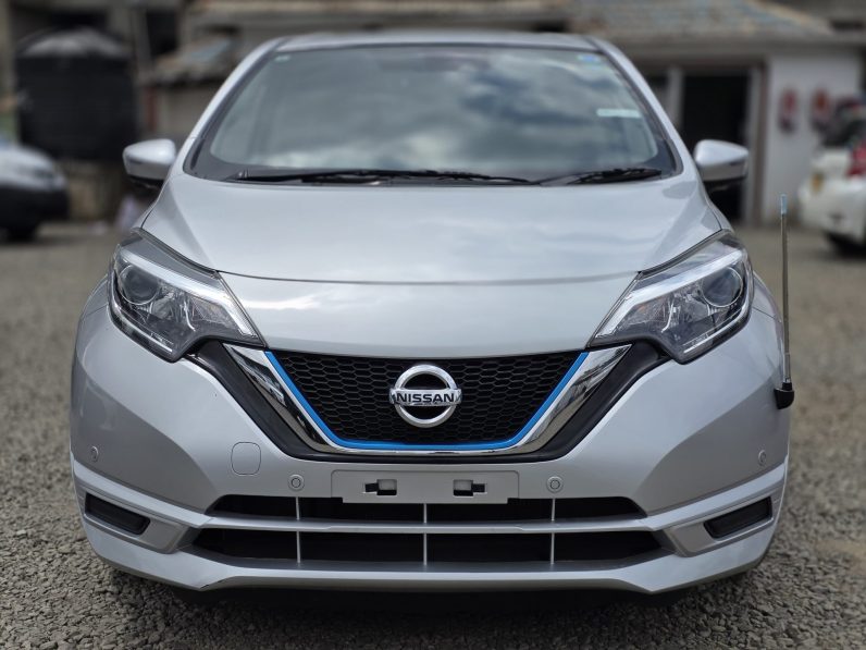 
								Nissan Note Epower full									