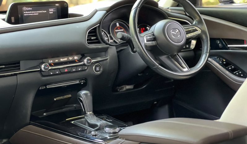 
								Mazda CX-30 full									