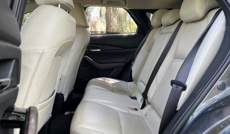
								Mazda CX-30 full									