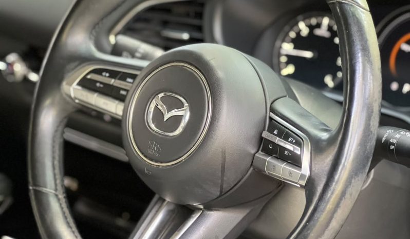 
								Mazda CX-30 full									