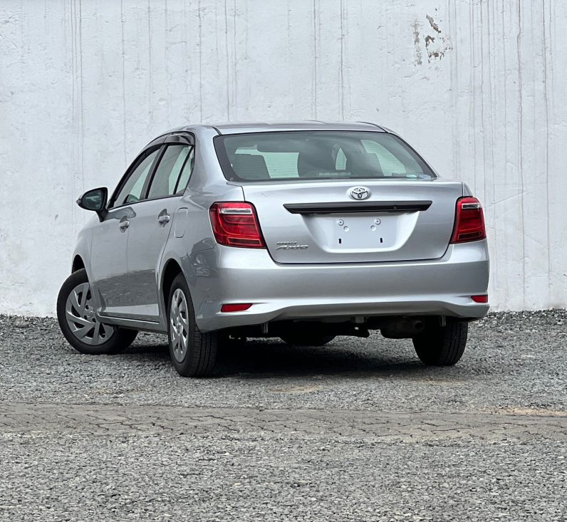 
								Toyota Axio full									