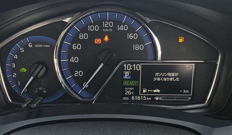 
								Toyota Fielder full									