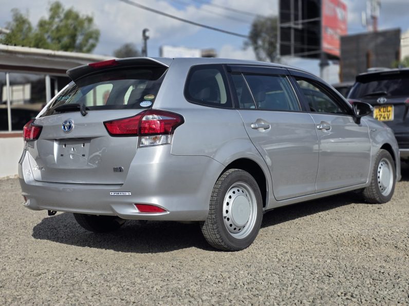 
								Toyota Fielder full									