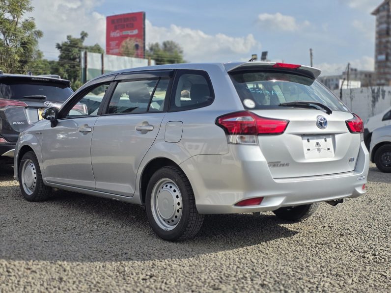 
								Toyota Fielder full									