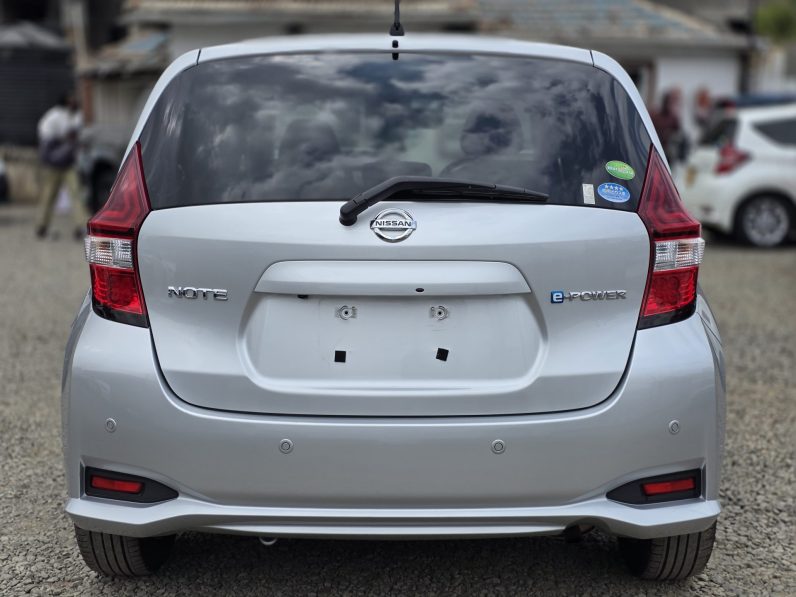 
								Nissan Note Epower full									
