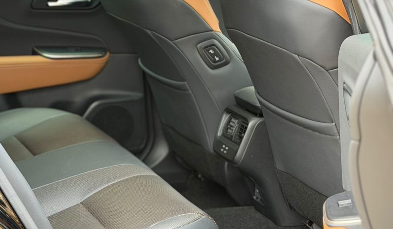 
								Toyota Crown full									