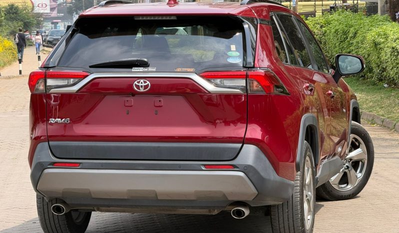 
								Toyota Rav4 full									