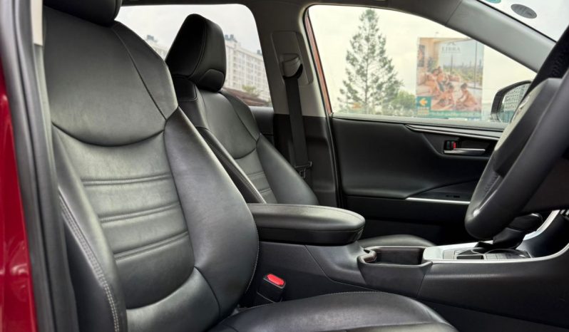 
								Toyota Rav4 full									