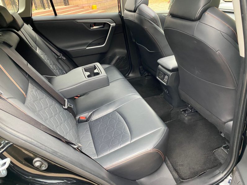 
								Toyota Rav4 Adventurer full									