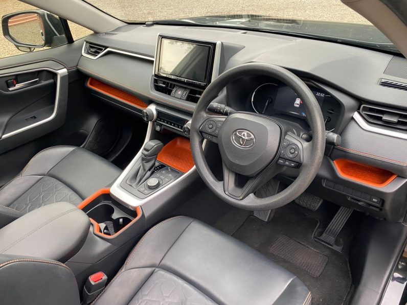 
								Toyota Rav4 Adventurer full									